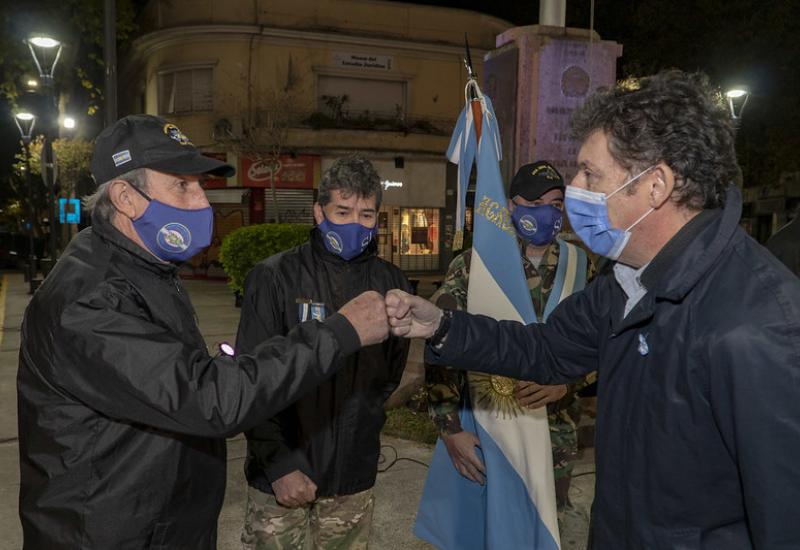 municipio de san isidro, vigilia, 25 de mayo, patria, revolucion, online, transmision, virtual, himno nacional, bandera, argentina, mastil