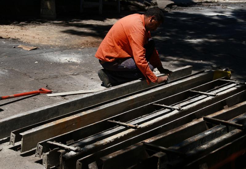 NUEVO ASFALTO EN MARTÍNEZ