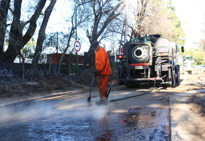 ASFALTO NUEVO EN LA HORQUETA, MUNICIPIO DE SAN ISIDRO