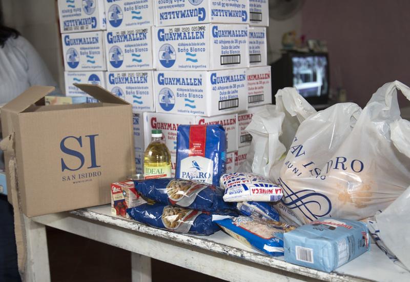  ENTREGA DE ALIMENTOS EN BARRIOS