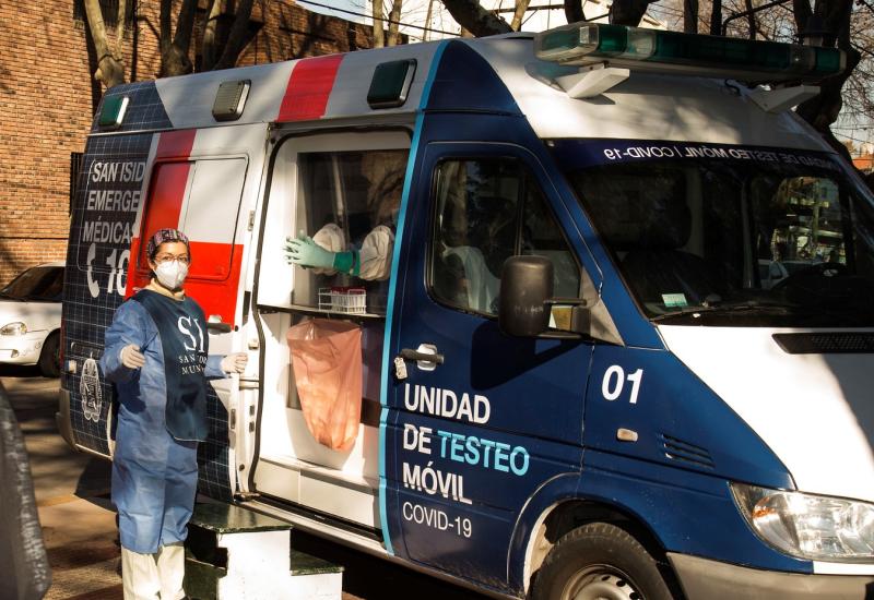  UNIDAD DE TESTEO MÓVIL PARA HACER HISOPADOS POR COVID-19
