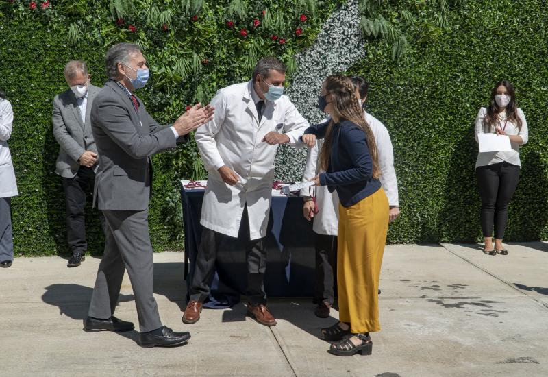 municipio de san isidro, salud, residentes, residente, recibido, diploma, hospital municipal materno infantil, educación, medico, medicina, medica