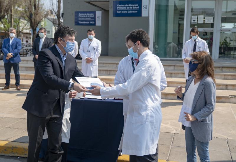 municipio de san isidro, salud, residentes, residente, recibido, diploma, hospital municipal materno infantil, educación, medico, medicina, medica