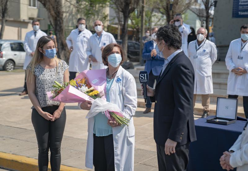 municipio de san isidro, salud, residentes, residente, recibido, diploma, hospital municipal materno infantil, educación, medico, medicina, medica