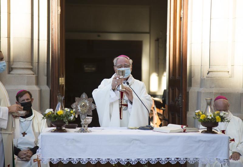 municipio de san isidro, san isidro labrador, santo, fiesta patronal, patrono, bomberos, recorrido, virtual, online, catedral, obispo, ojeda, misa, protocolo, aire libre, religion, iglesia