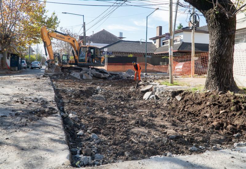 RENOVACIÓN CALLES EN BECCAR SAN ISIDRO municipio de san isidro, pavimento, calle, bacheo, obras publicas, infraestructura, calles, heroe de malvinas, caseros, bajo de san isidro