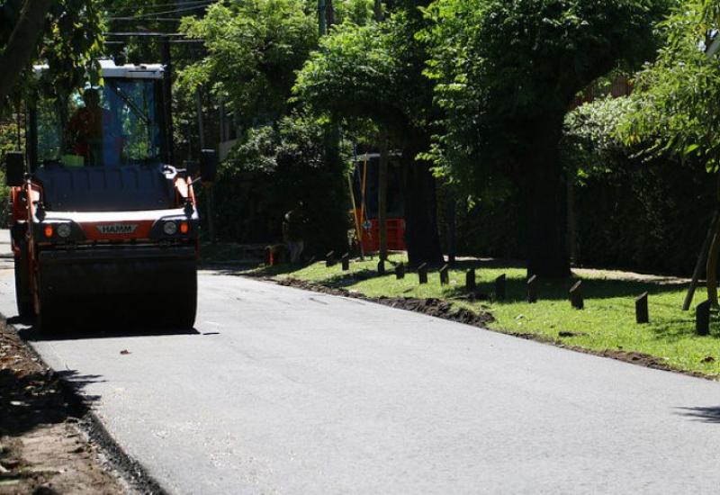 Asfalto en Lomas de San Isidro