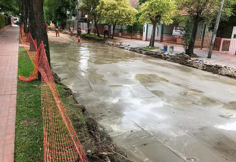 SE RENUEVA EL PAVIMENTO DE AVELLANEDA