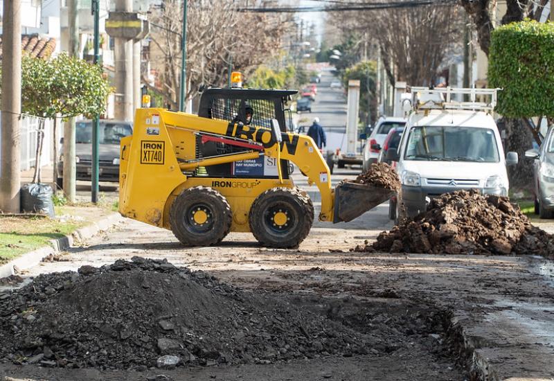 municipio de san isidro, pavimento, calle, bacheo, obras publicas, infraestructura, calles, heroe de malvinas, caseros, bajo de san isidro