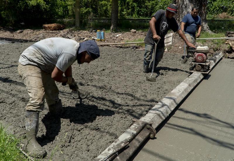 PAVIMENTOS NUEVOS EN EL BAJO DE SAN ISIDRO
