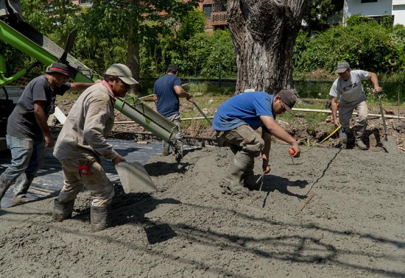 PAVIMENTOS NUEVOS EN EL BAJO DE SAN ISIDRO