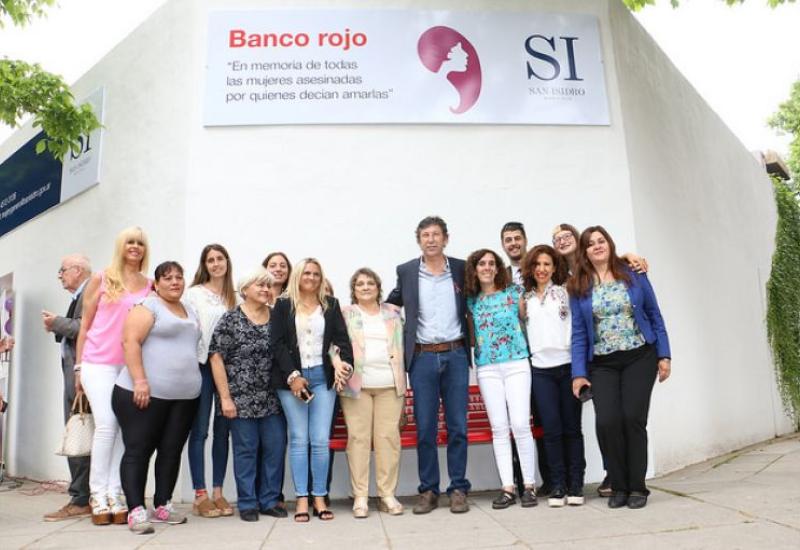 Banco Rojo, símbolo contra la violencia de género Banco Rojo, símbolo contra la violencia de género, Municipio de San Isidro