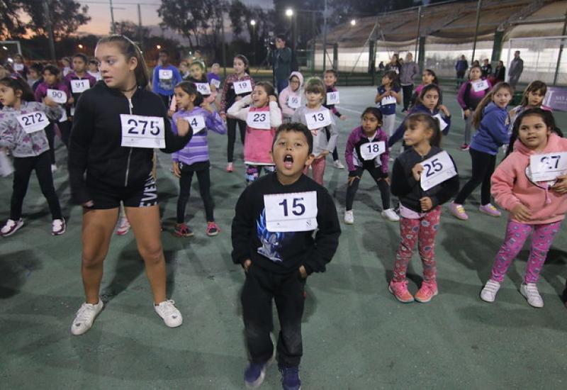 BECAS PARA LA ESCUELA DE VALERIA ARCHIMÓ, MUNICIPIO DE SAN ISIDRO