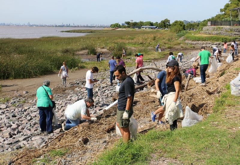 CAMPAÑA PARA LIMPIAR LA COSTA EL RÍO, MUNICIPIO DE SAN ISIDRO