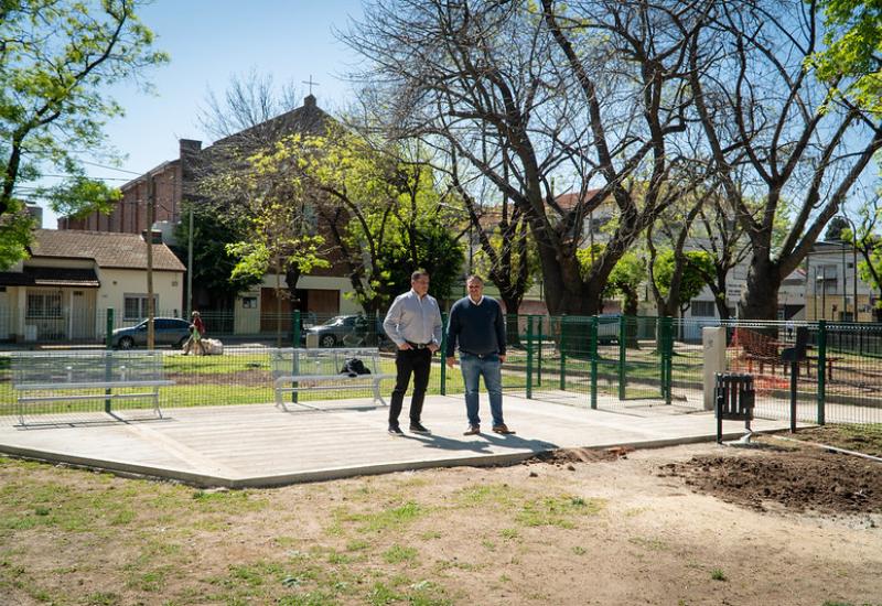CANIL EN VILLA ADELINA