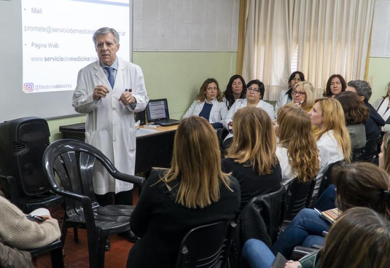 CAPACITA EN ESTRÉS Y MEDITACIÓN A TERAPEUTAS