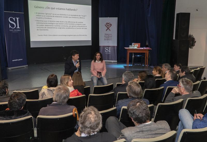 CAPACITACIÓN EN TEMAS DE GÉNERO, SAN ISIDRO