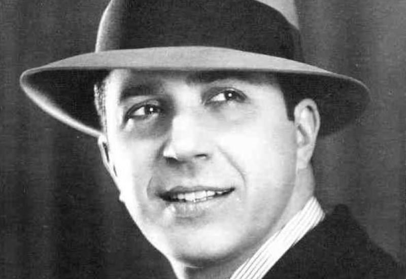 CARLOS GARDEL
