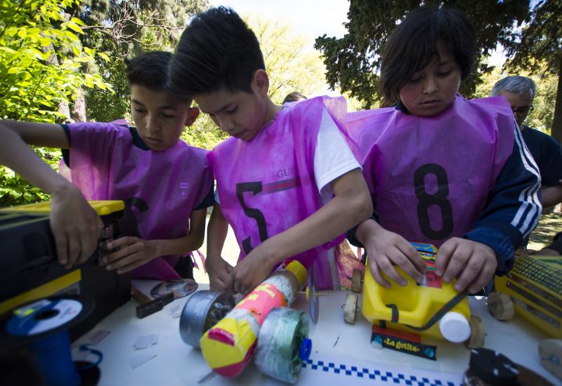 CARRERA DE AUTITOS A PIOLÍN, MUNICIPIO DE SAN ISIDRO