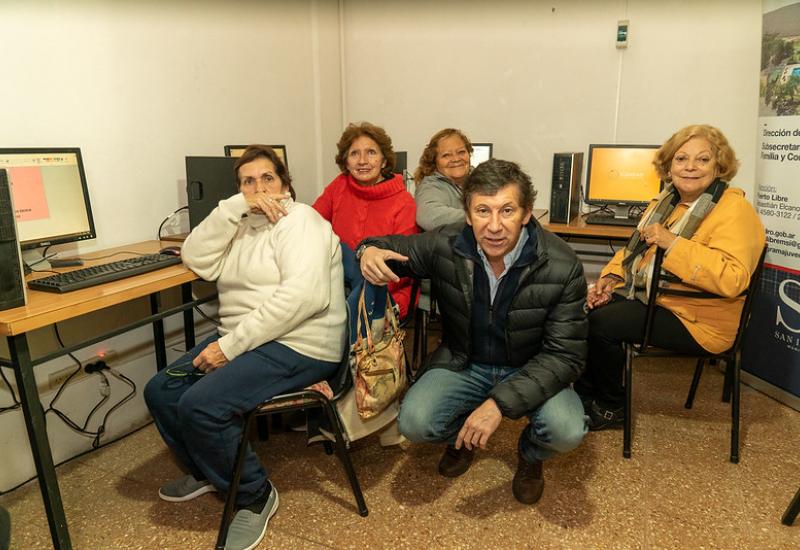 municipio de san isidro, digital, alfabetizacion, enseñar, aprender, computacion, redes sociales, mail, personas mayores, 