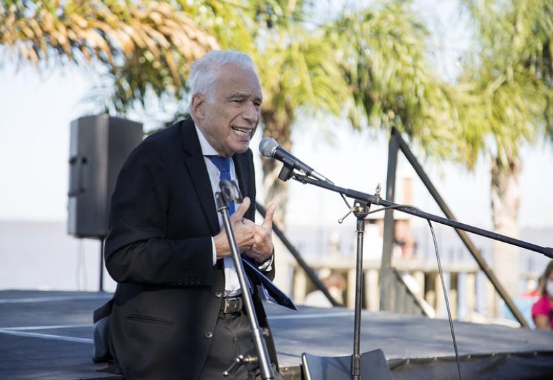 municipio de san isidro, dr cormillot, nutricion, salud, puerto libre, charla, comer sano, diabetes, sobrepeso