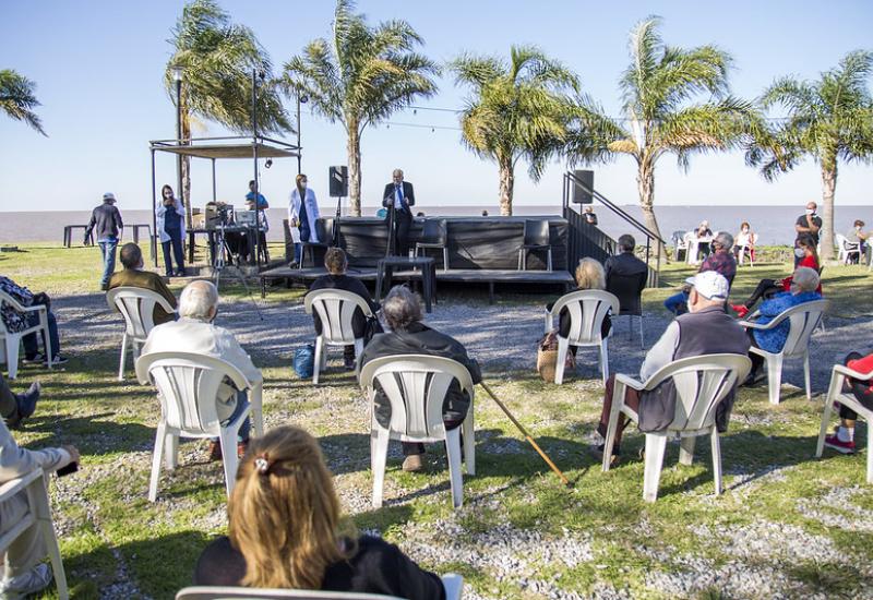 municipio de san isidro, dr cormillot, nutricion, salud, puerto libre, charla, comer sano, diabetes, sobrepeso