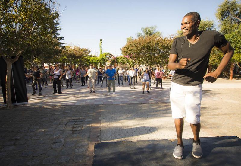 municipio de san isidro, salsa, bachata, plaza 9 de julio, baile, eventos