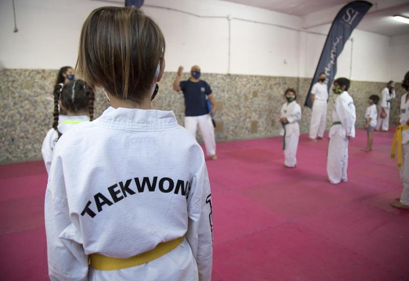 CLASES DE TAEKWONDO EN LOS CAMPOS DE DEPORTES MUNICIPALES CLASES DE TAEKWONDO EN LOS CAMPOS DE DEPORTES MUNICIPALES