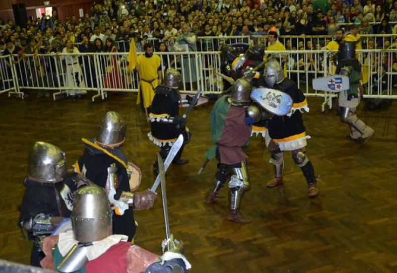 combate medieval san isidro