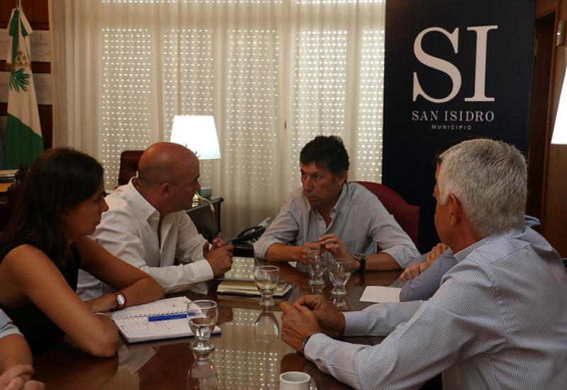 SAN ISIDRO Y NACIÓN FIRMAN CONVENIO PARA AGILIZAR TRÁMITES DE HABILITACIONES COMERCIALES