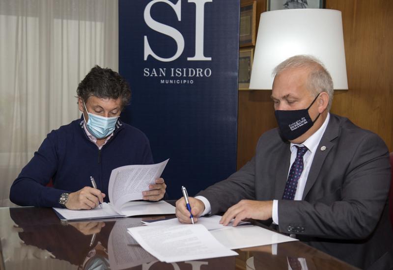 ESCRIBANOS DE LA PROVINCIA FIRMAN CONVENIO PARA AGILIZAR TRÁMITES