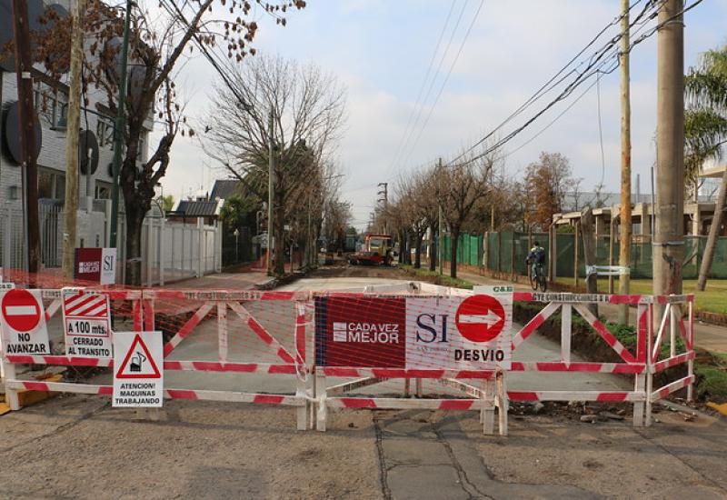 RENOVACIÓN DE ASFALTO, CALLE CUYO