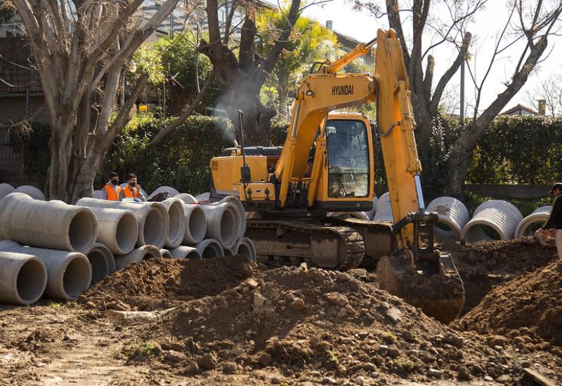 NUEVO DESAGÜE EN BECCAR PARA EVITAR ANEGAMIENTOS, obras, san isidro, mejoras