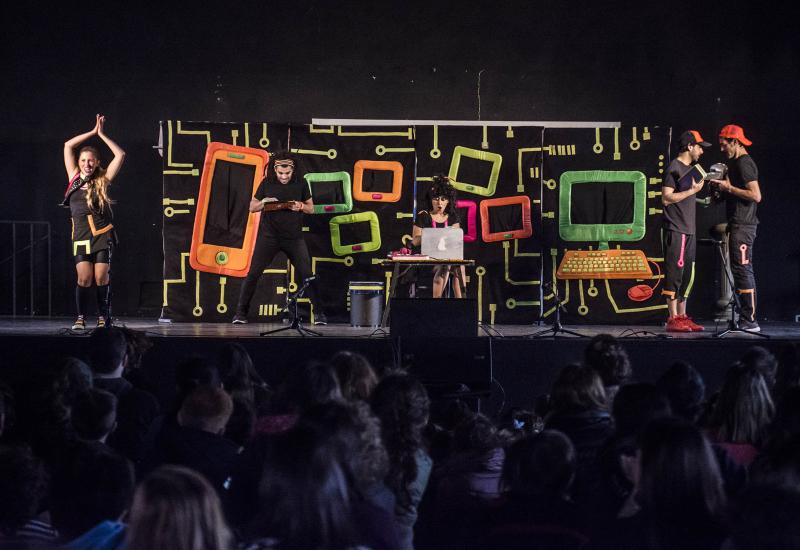 DESENCHUFADOS, MUNICIPIO DE SAN ISIDRO