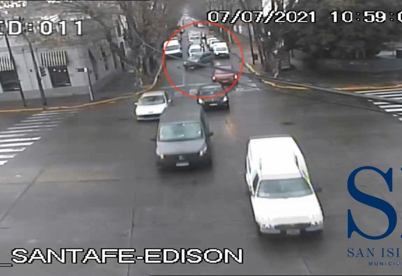 DETENCIÓN DE UNA PAREJA QUE ROBABA AUTOS CON INHIBIDORES DE SEÑAL, SEGURIDAD, PATRULLAJE, POLICÍA, LADRONES