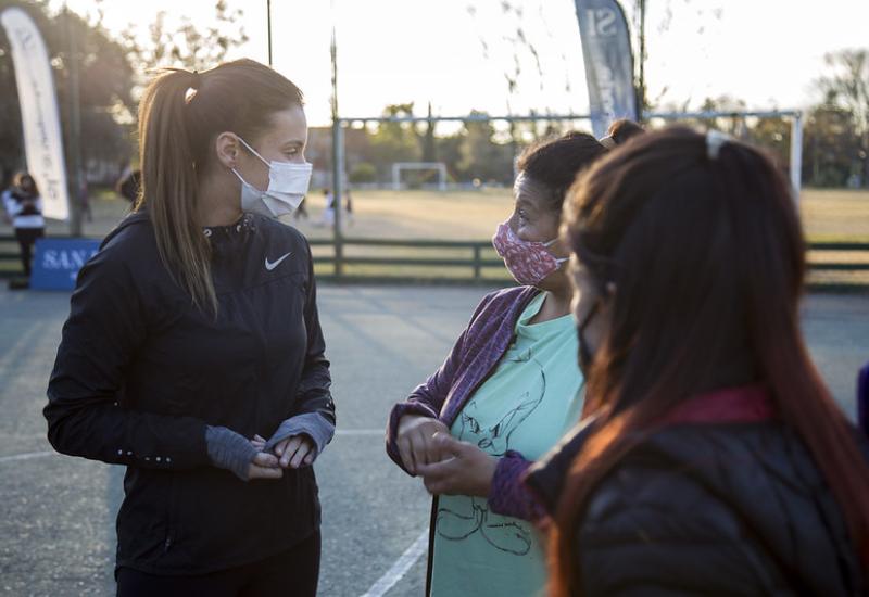 dia mundial de yoga en san isidro, yoga, san isidro, disciplina, campo de deportes, campo 4, fisico, psicologico, beneficios