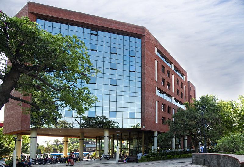 EDIFICIO MUNICIPAL, MUNICIPIO DE SAN ISIDRO