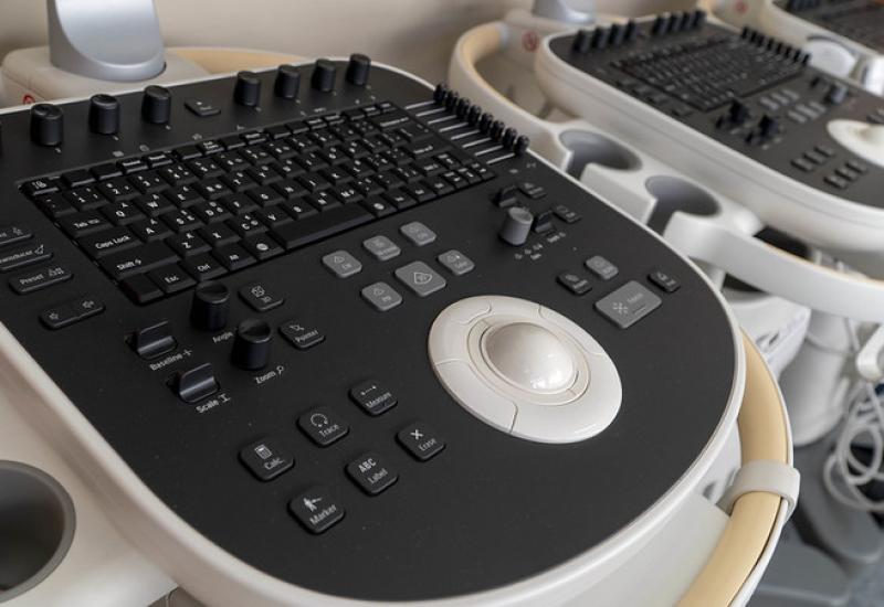 ECÓGRAFOS DE ÚLTIMA GENERACIÓN, MUNICIPIO DE SAN ISIDRO