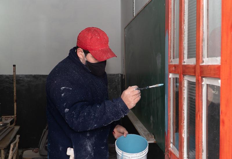 PINTURA Y OBRAS EN ESCUELAS DE SAN ISIDRO