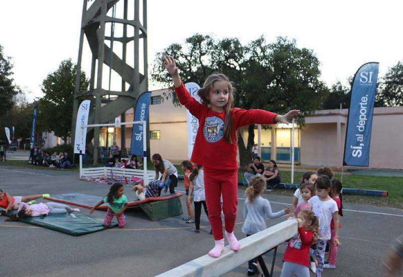 CLASE ABIERTA DE GIMNASIA ARTÍSTICA, VILLA ADELINA