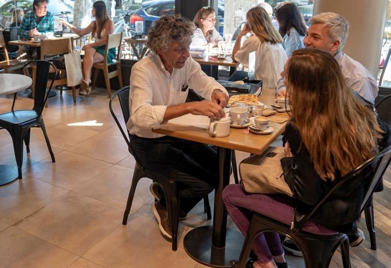 municipio de san isidro, comercios, comerciantes, abren el interior, cafe martinez, coronavirus, apertura