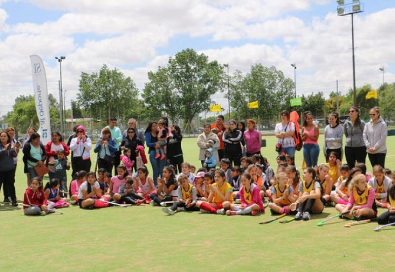 Hockey en el bajo de San Isidro