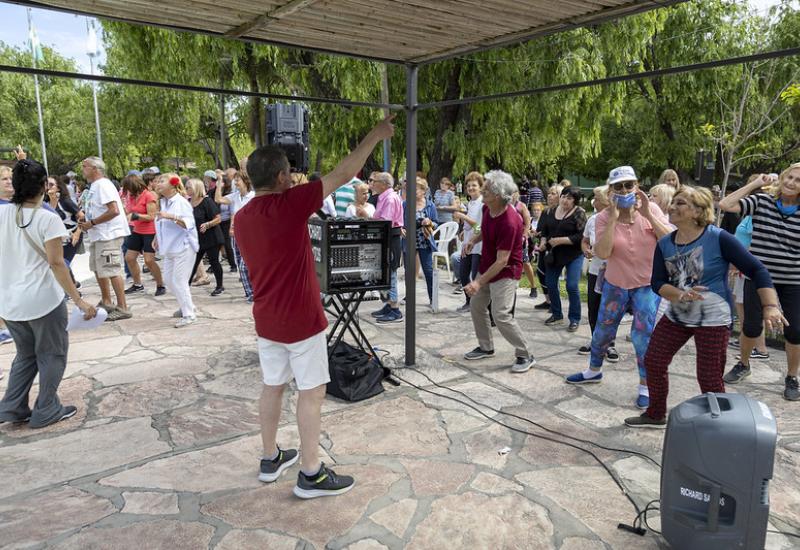 municipio de san isidro, puerto libre, adultos mayores, clases, natacion, rio