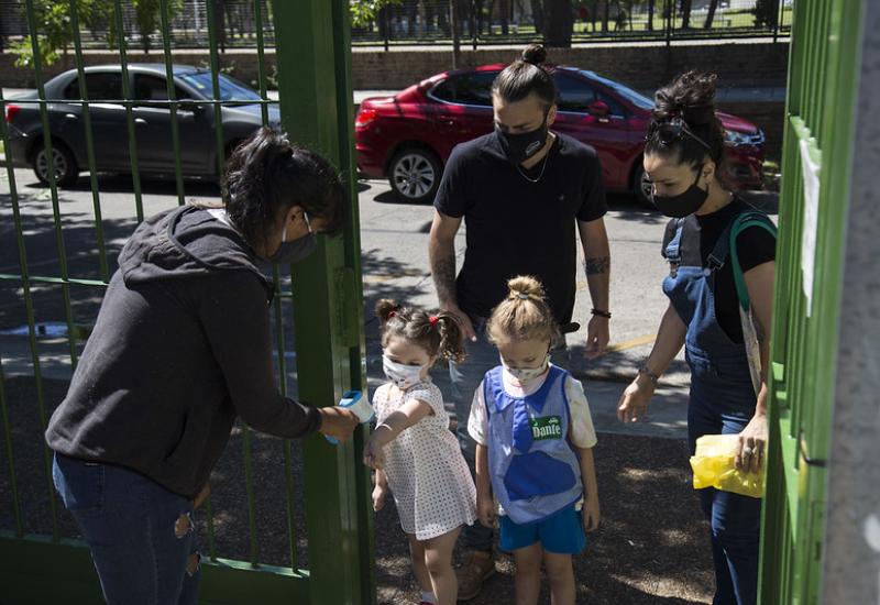 municipio de san isidro, educacion, jardines municipales, egresados