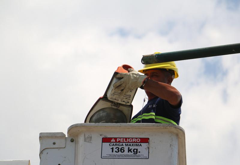 LUCES LED SAN ISIDRO