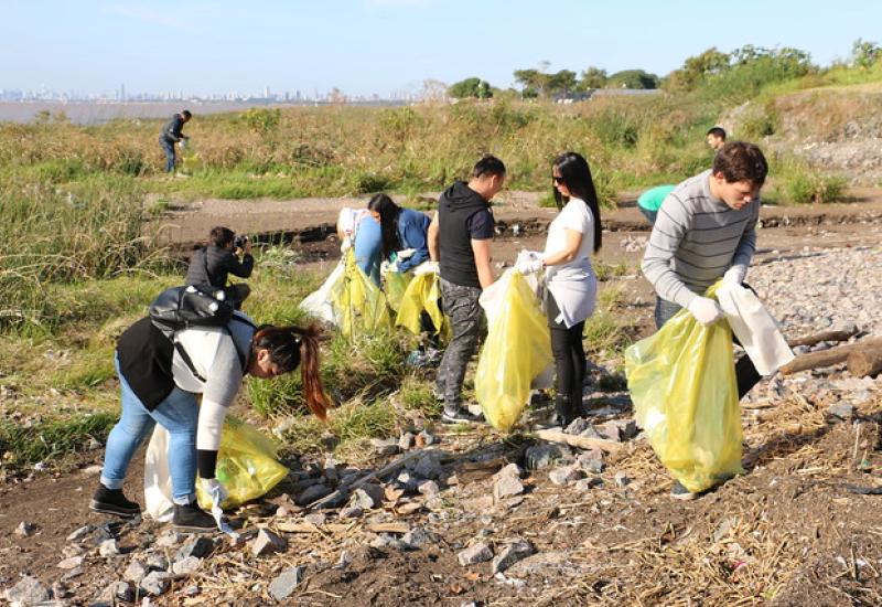 LIMPIEZA EN EL RÍO, MUNICIPIO DE SAN ISIDRO