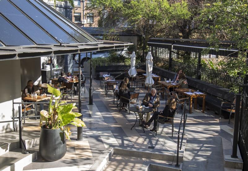 BARES Y RESTAURANTES SAN ISIDRO municipio de san isidro, blossom, bar, restaurant, libertador, catedral, bares, comida, cafe, covid 19, coronavirus, medidas, restricciones, inspeccion general, inspecciones, protocolo, higiene, alcohol, gastronomia, gastronomicos, economia local