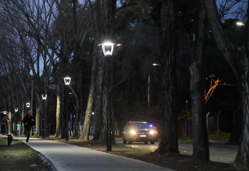 NUEVAS LUMINARIAS LED EN LA SENDA AERÓBICA DEL BAJO SAN ISIDRO