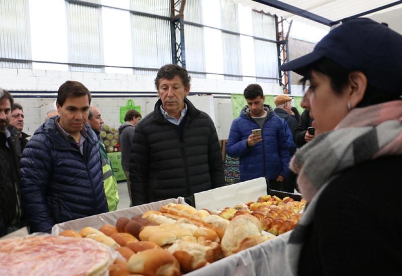 MERCADO EN TU BARRIO EN VILLA ADELINA   
