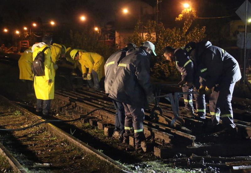 MONTAJE DE LOS PUENTES FERROVIARIOS DEL TÚNEL DE SARRATEA, MUNICIPIO DE SAN ISIDRO